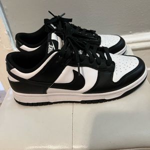 Nike Dunk Low ‘Black and White’ Sneakers, size 7